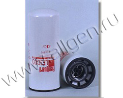 Масляный фильтр Fleetguard LF3000.