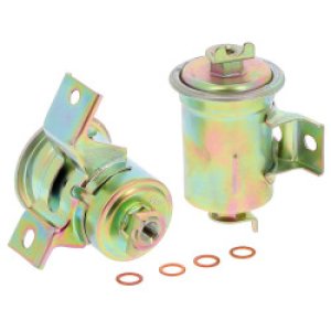 Топливный фильтр Toyota 23300-69045